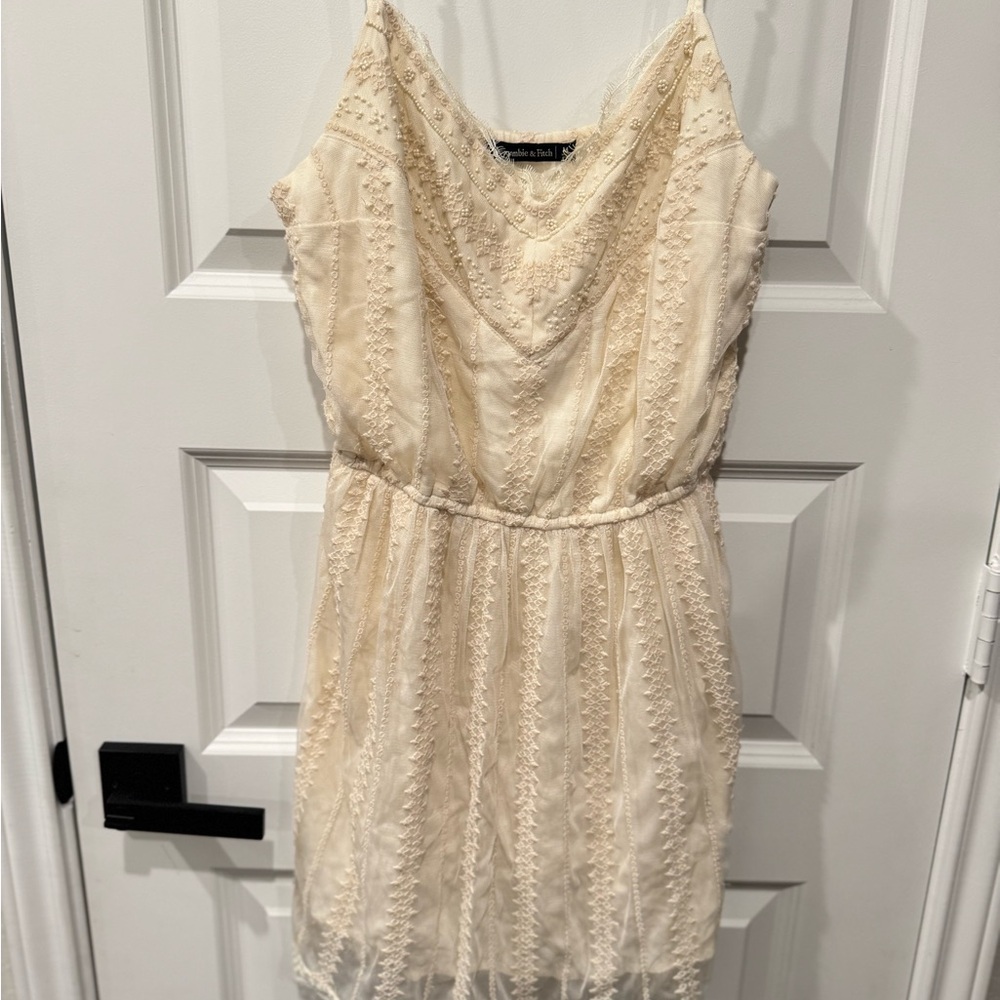 Cream Lace Dress by Speechless